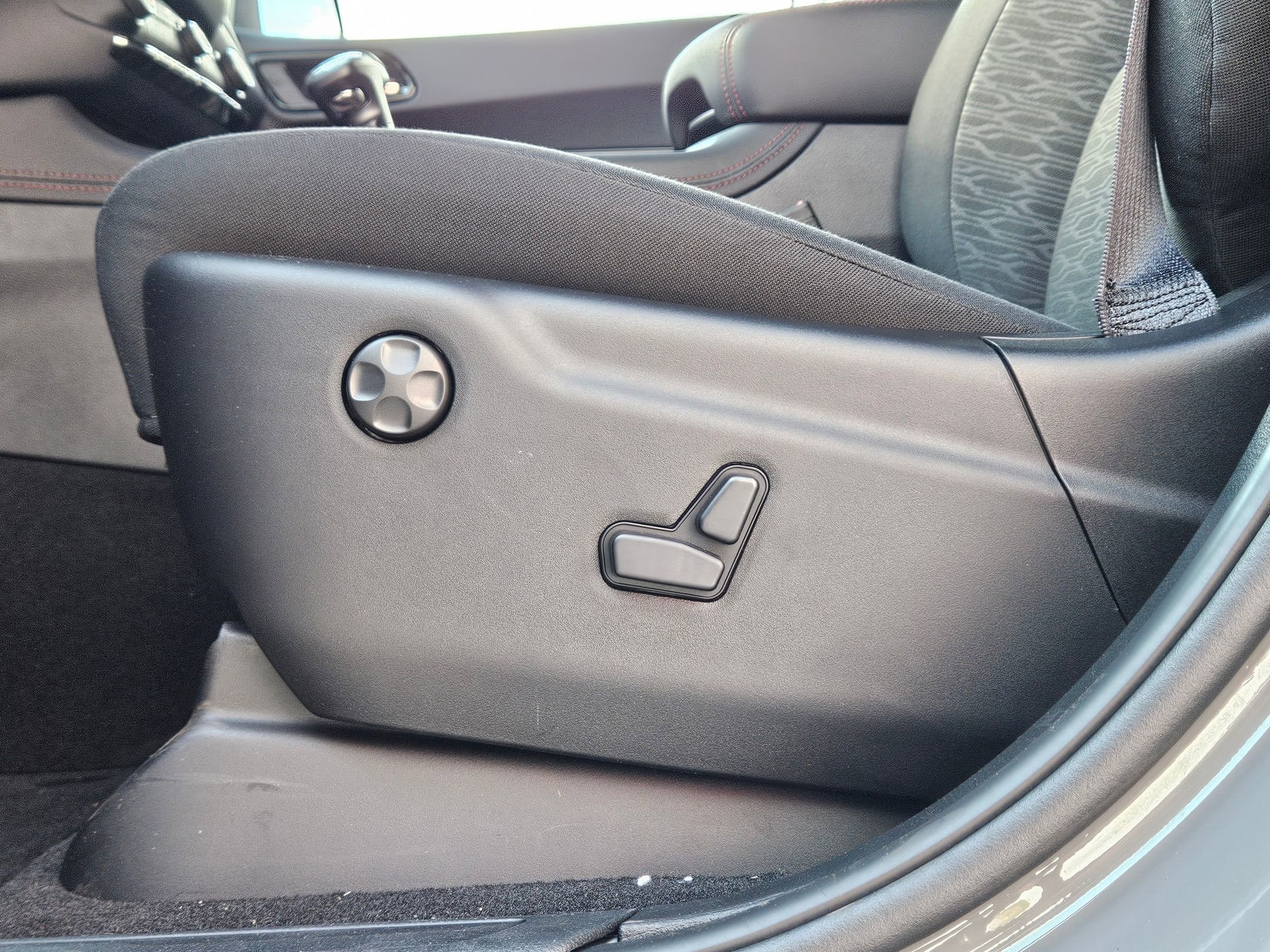 New 2026 Dodge Durango GT w/ Blacktop Package image 18