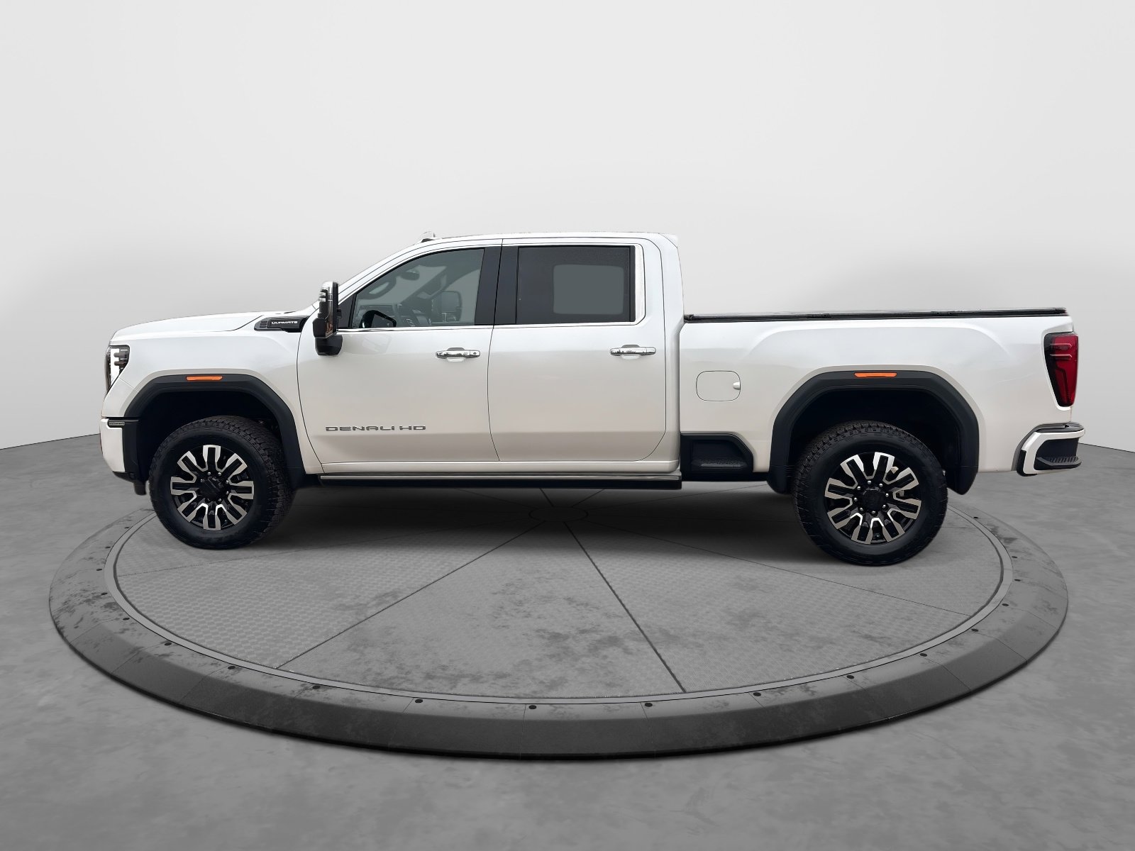 Certified 2025 GMC Sierra 2500 Denali Ultimate image 5