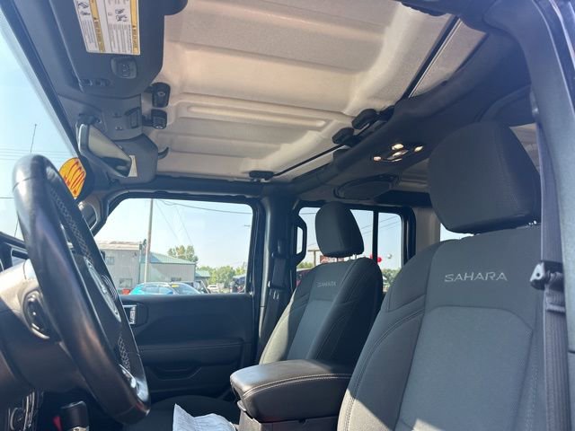 Used 2022 Jeep Wrangler Unlimited Sahara w/ Cold Weather Group image 13