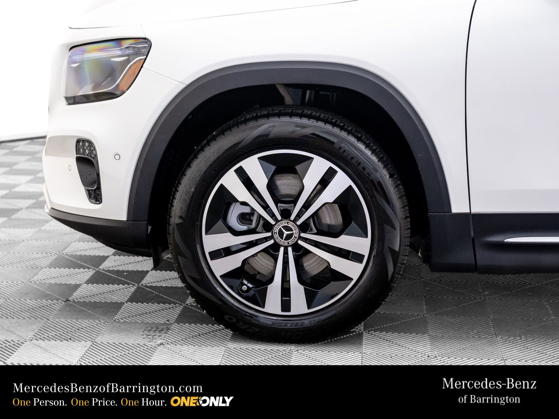 New 2026 Mercedes-Benz GLB 250 4MATIC image 35