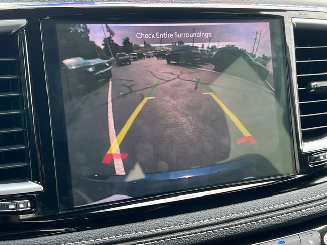 Used 2024 Chrysler Pacifica Limited FWD image 26