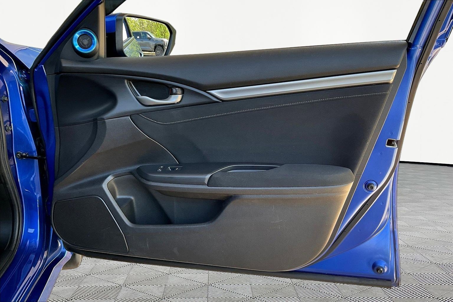 Used 2019 Honda Civic EX image 26