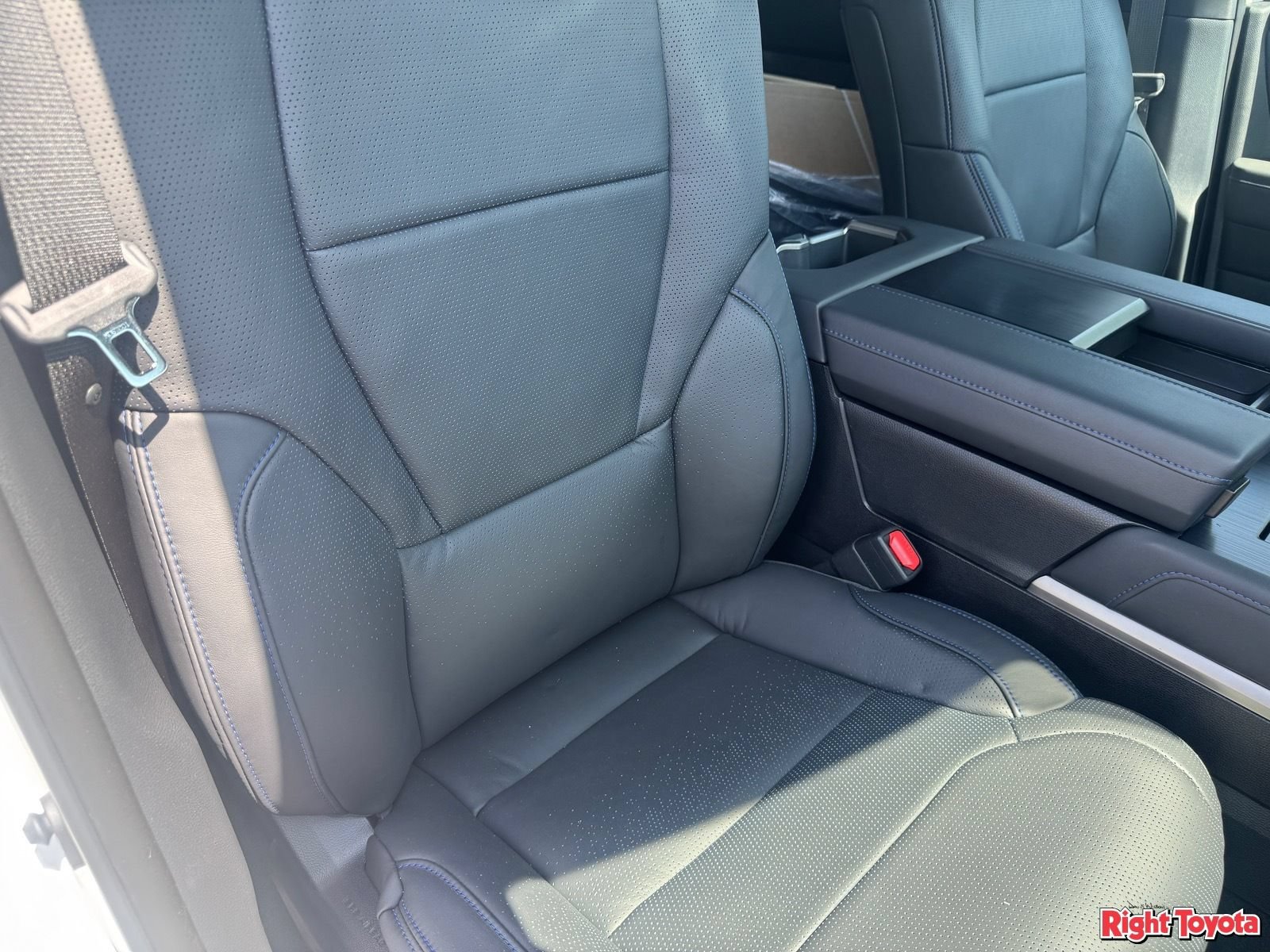 New 2026 Toyota Sequoia Platinum AWD/4WD image 14