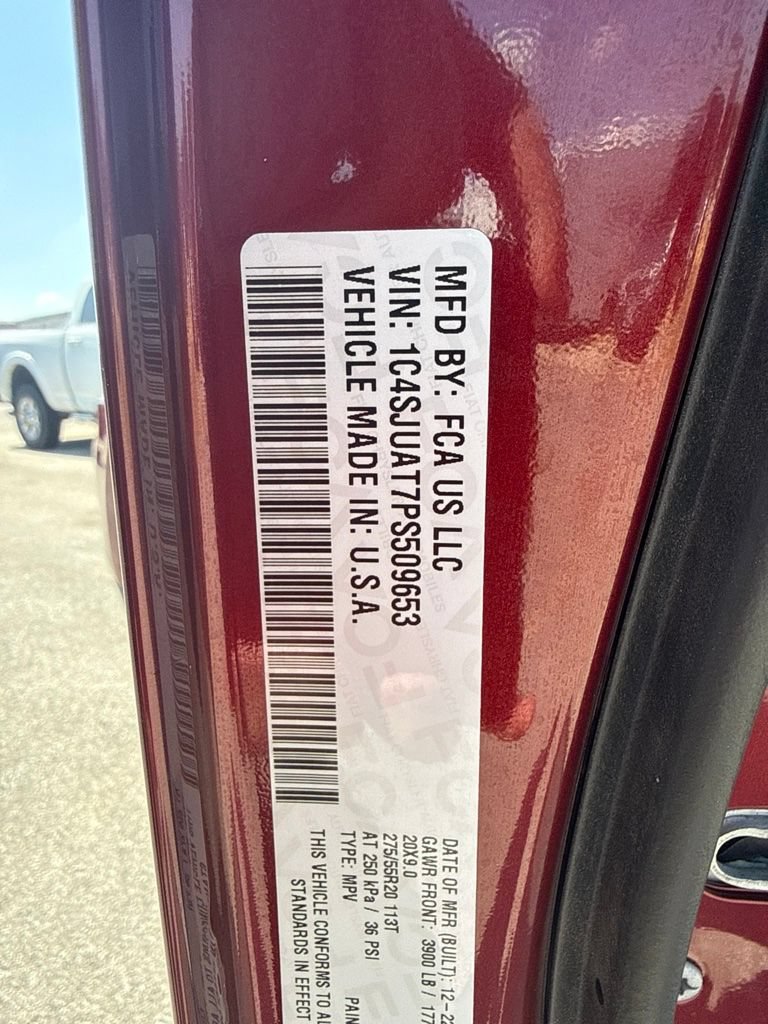 Used 2023 Jeep Wagoneer 2WD w/ Premium Group I image 14