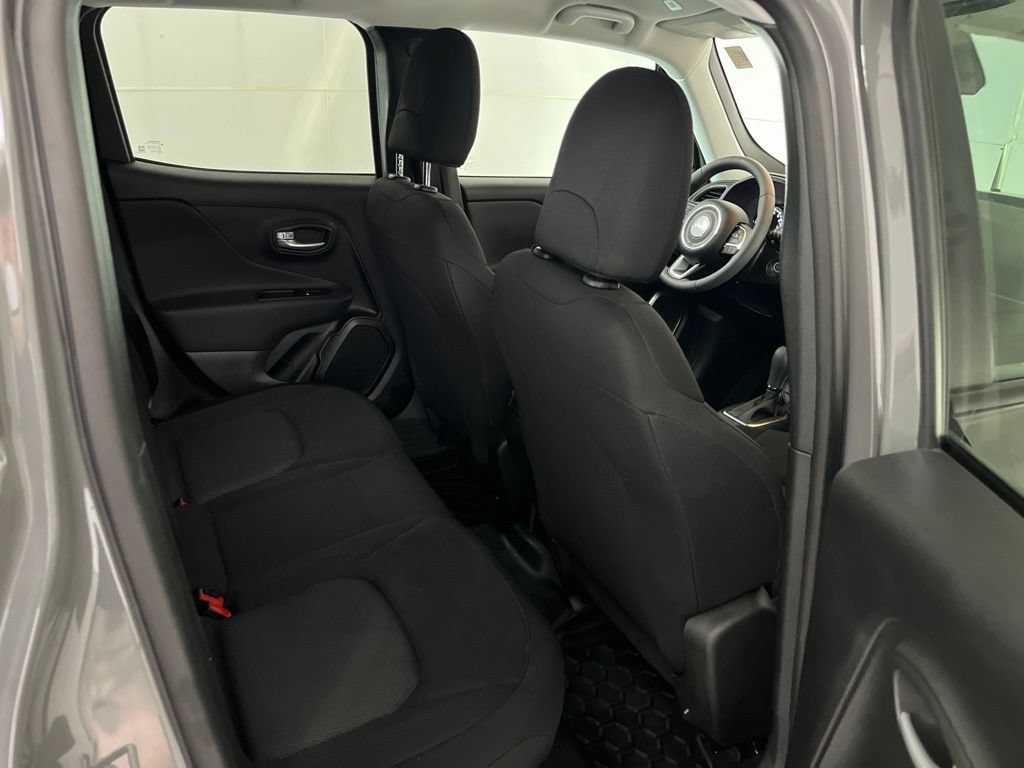 Used 2023 Jeep Renegade Latitude AWD/4WD image 22