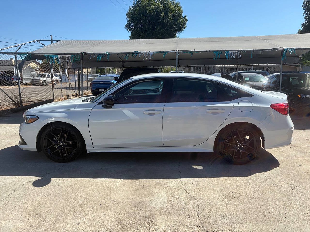 Used 2023 Honda Civic Sport image 2