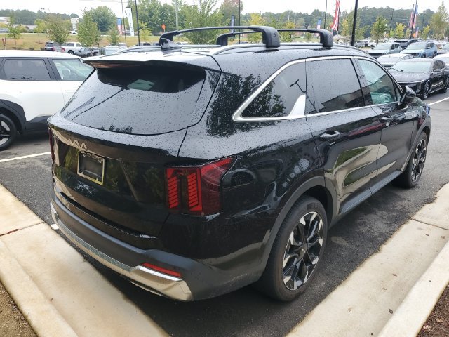 Certified 2025 Kia Sorento SX FWD image 4