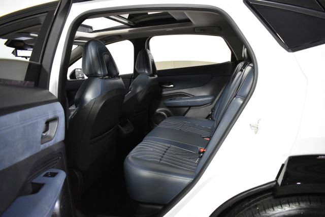 Certified 2023 Nissan Ariya AWD/4WD image 32