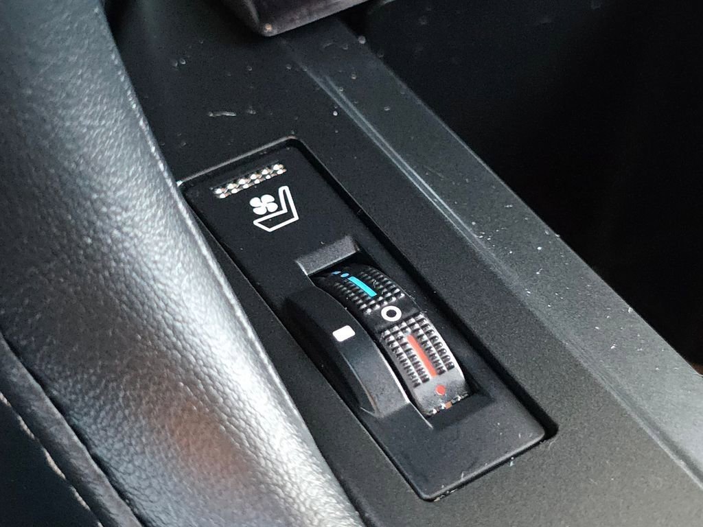 Certified 2023 Lexus GX 460 Premium image 30