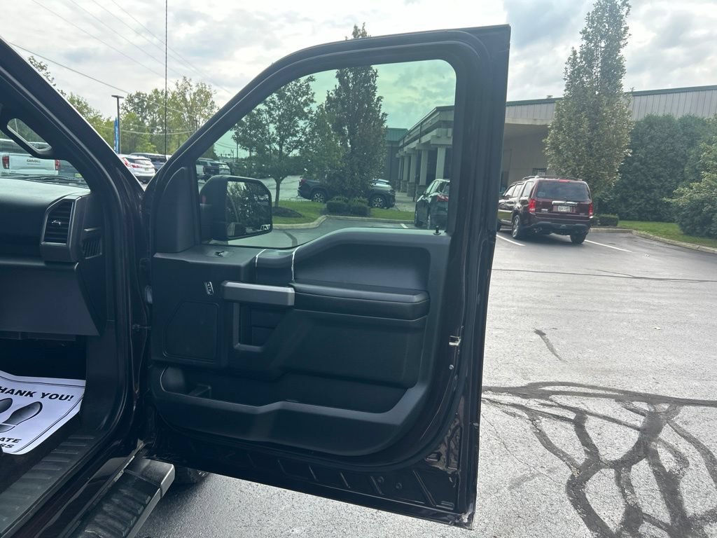 Used 2018 Ford F150 XLT w/ Equipment Group 302A Luxury AWD/4WD image 38
