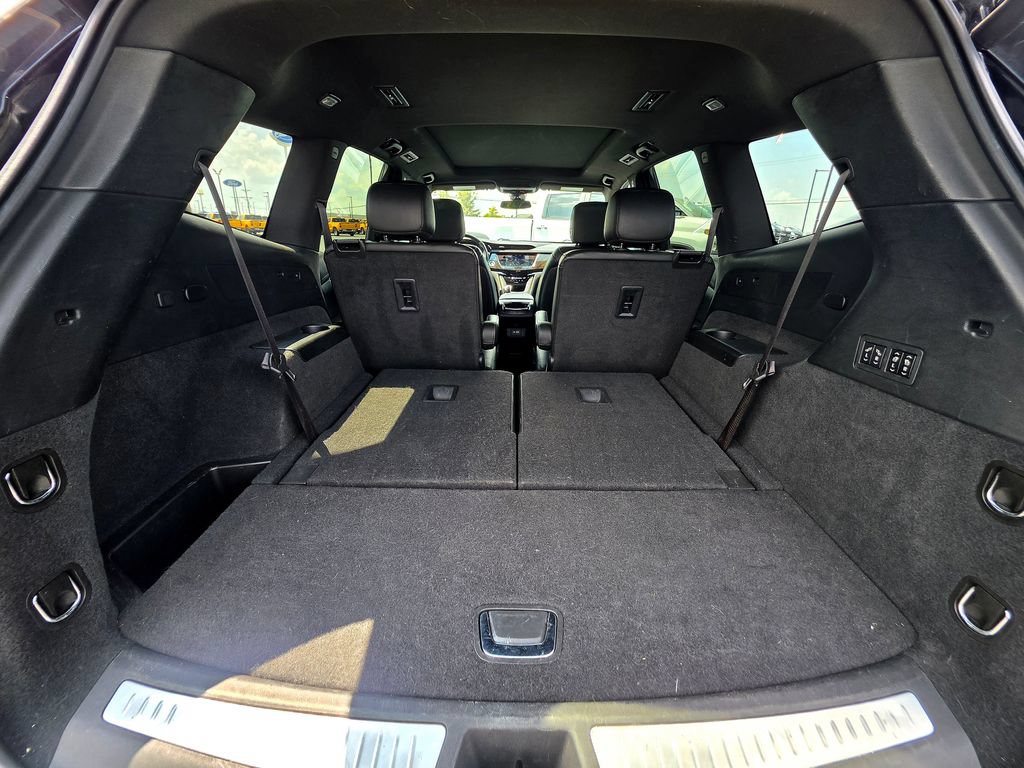Used 2021 Cadillac XT6 Premium Luxury FWD image 10