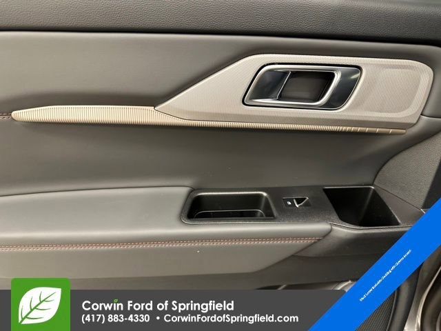 New 2026 Ford Explorer Active image 23