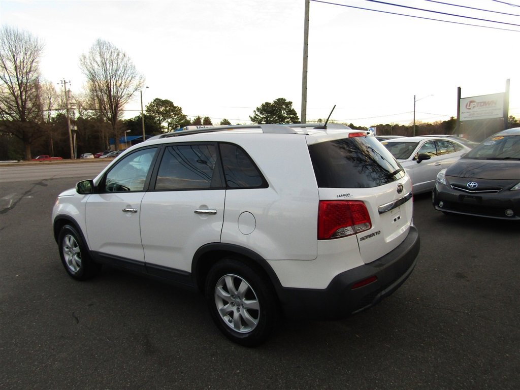 Used 2013 Kia Sorento LX image 5