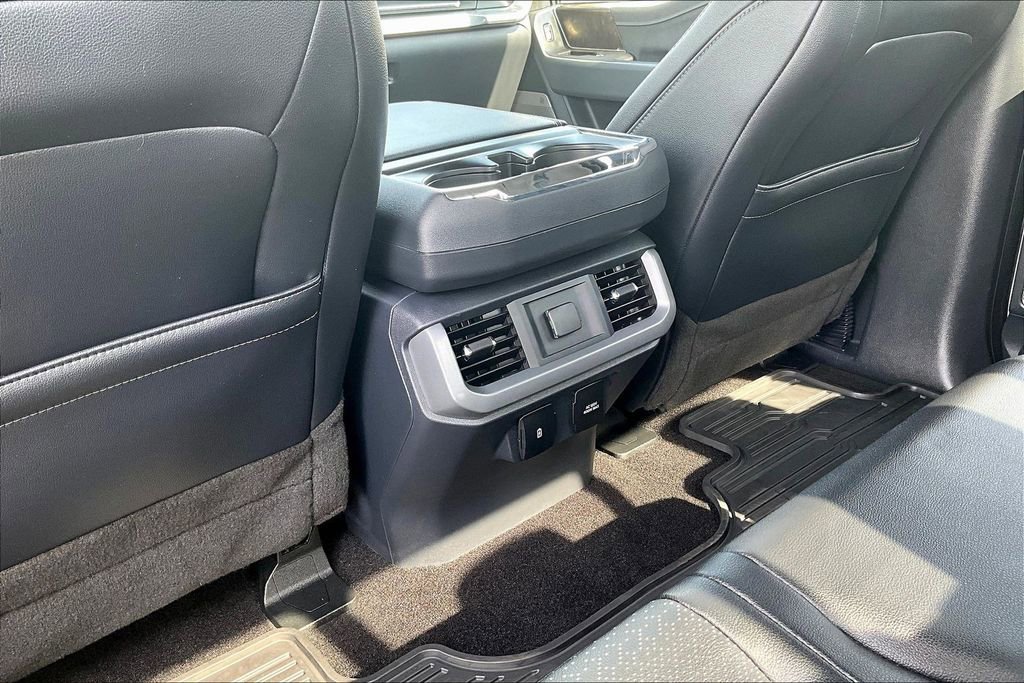 Used 2022 Ford F150 Lariat image 12