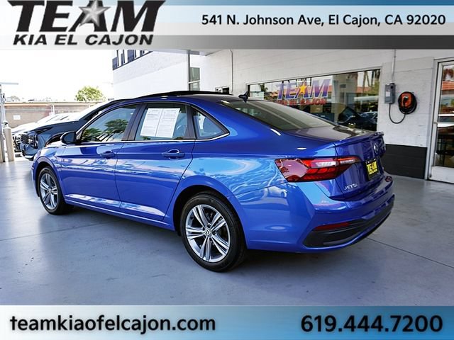 Used 2024 Volkswagen Jetta SE FWD image 7