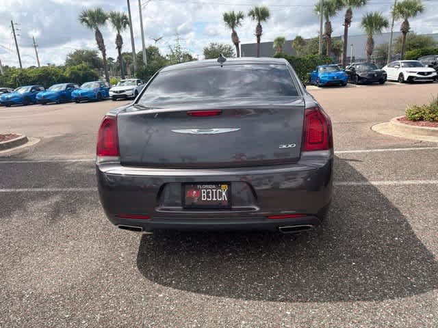 Used 2019 Chrysler 300 Touring w/ Sport Appearance Package RWD image 11