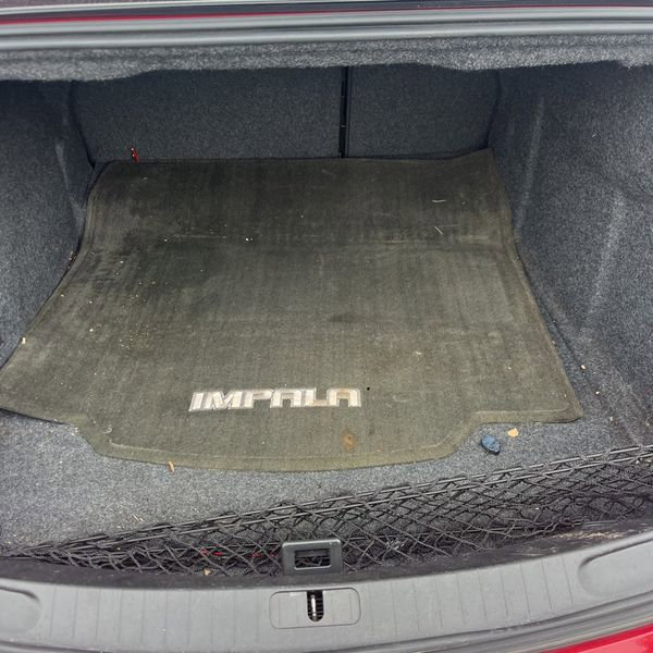 Used 2015 Chevrolet Impala LT w/ Convenience Package image 16