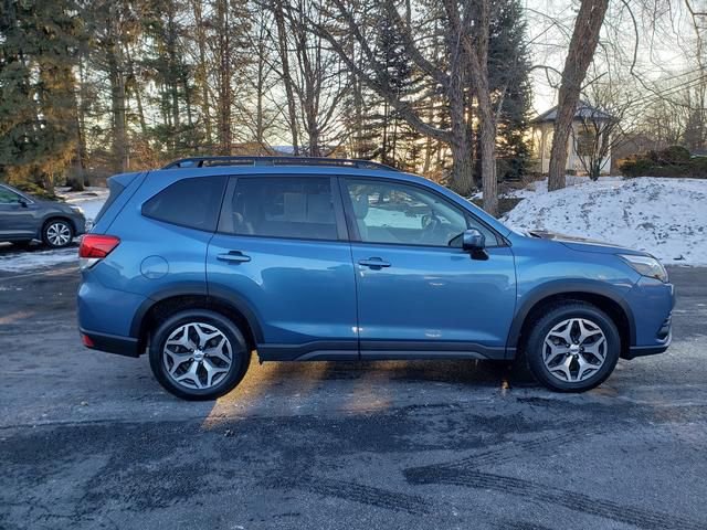 Certified 2023 Subaru Forester Premium w/ Popular Package #1 image 2