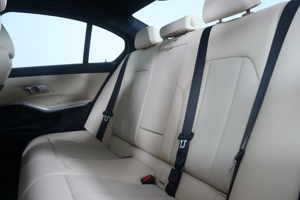 Certified 2023 BMW 330i Sedan w/ Parking Assistance Package RWD image 15