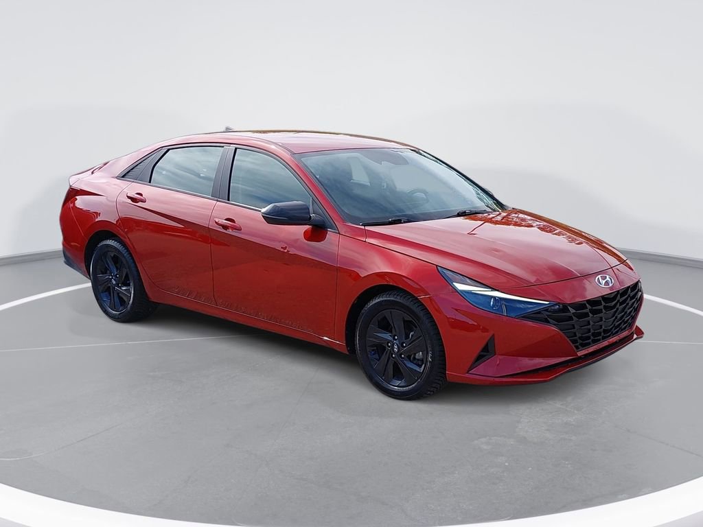 Used 2023 Hyundai Elantra Blue FWD image 3