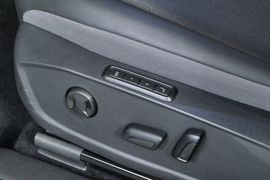 Certified 2023 Volkswagen ID.4 Pro S Plus image 11