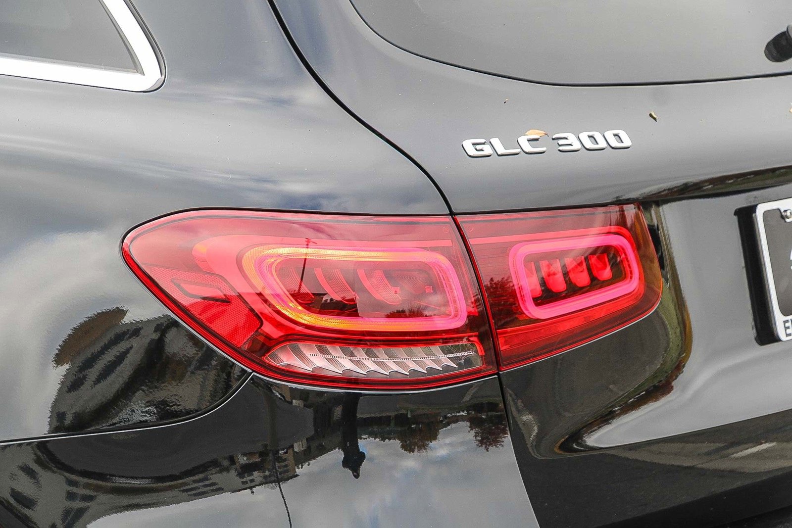 Certified 2022 Mercedes-Benz GLC 300 4MATIC image 11