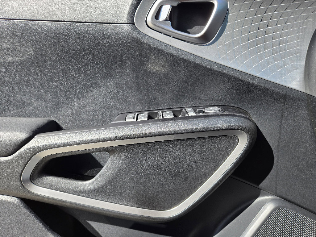 New 2025 Kia Soul S image 16