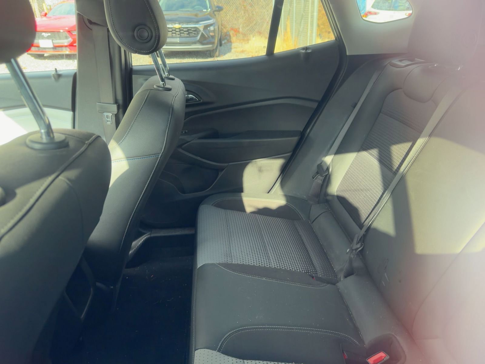 Used 2025 Chevrolet Trax LT image 8