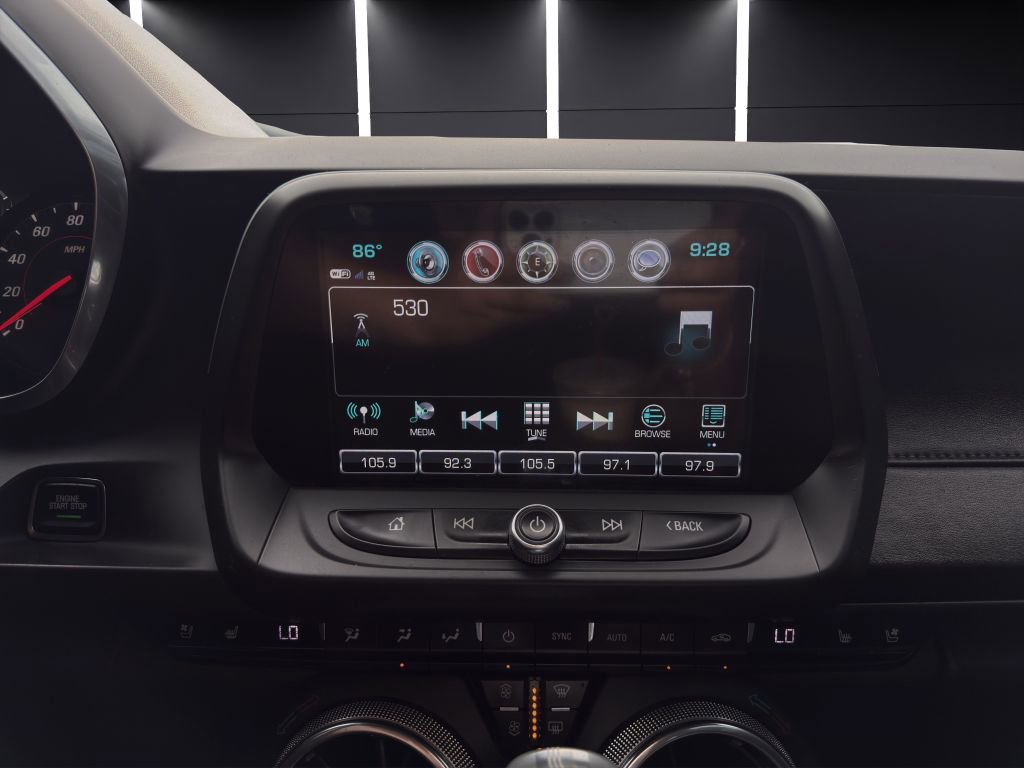 Used 2017 Chevrolet Camaro SS image 17