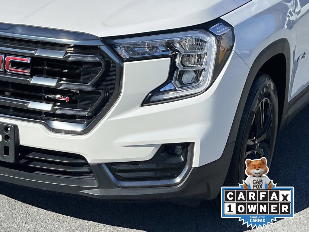 Used 2024 GMC Terrain AT4 image 10