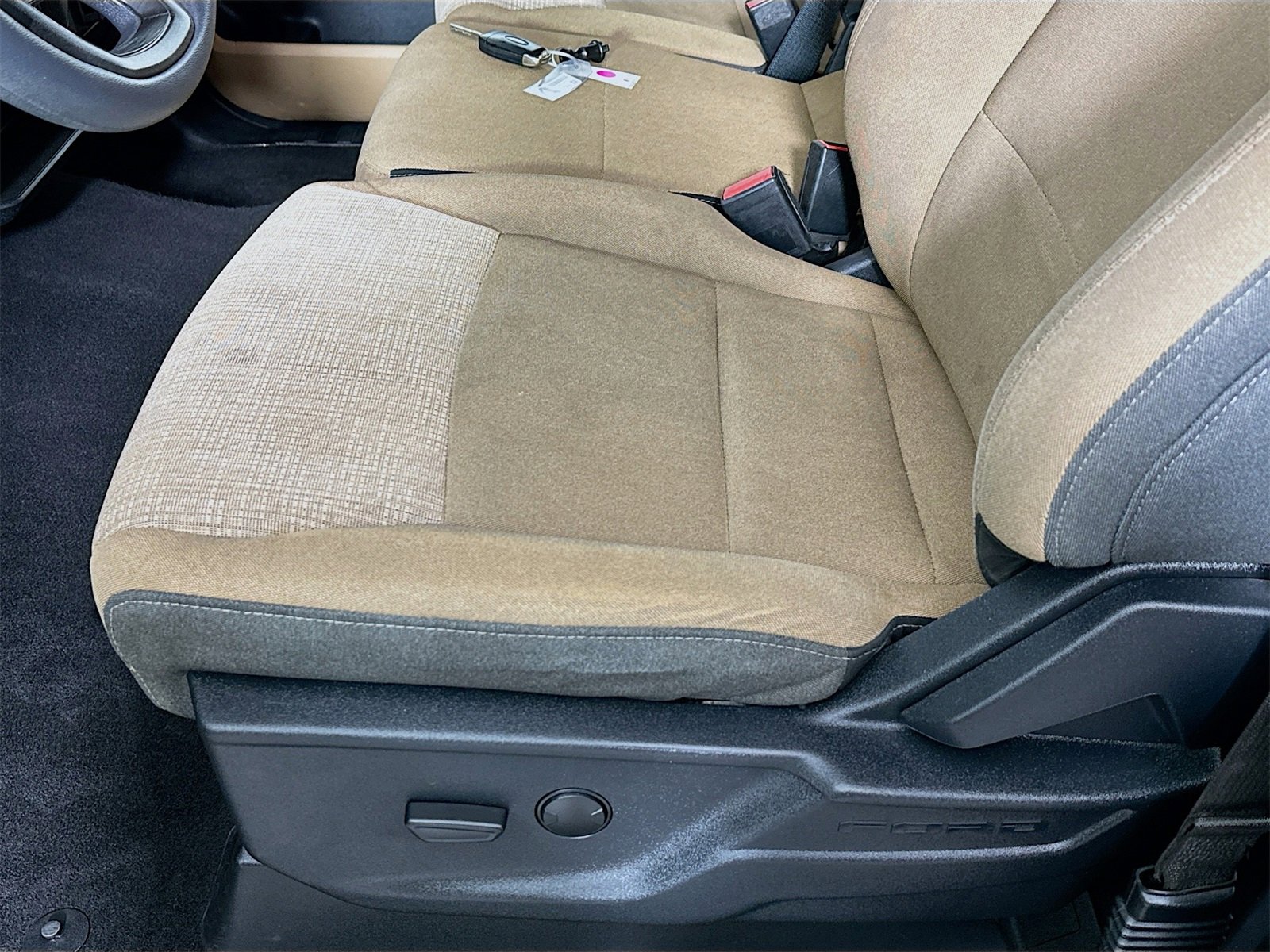 Used 2023 Ford F150 XLT image 16