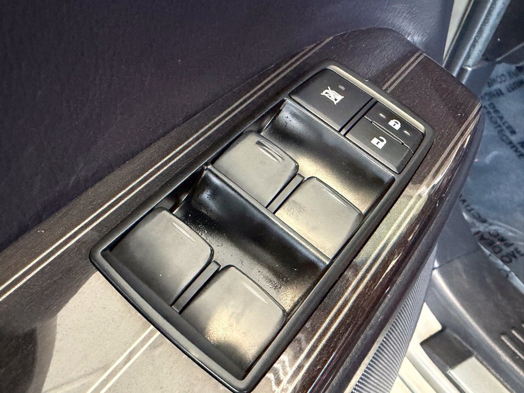 Used 2021 Lexus GX 460 Luxury w/ Sport Design Package AWD/4WD image 19