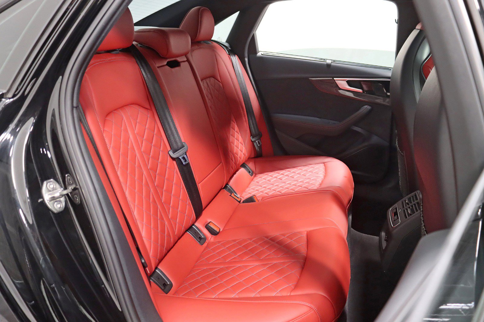 Used 2023 Audi S4 Prestige image 30