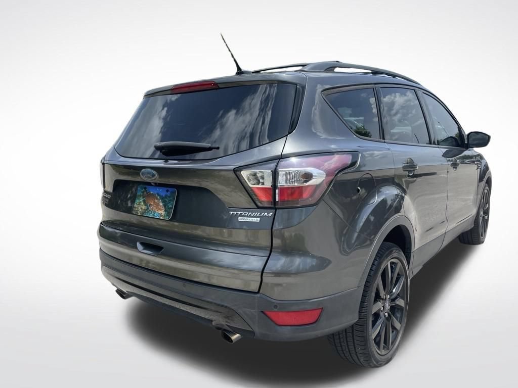 Used 2017 Ford Escape Titanium FWD image 6