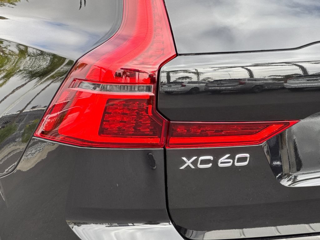 New 2026 Volvo XC60 T8 Plus w/ Protection Package Premier AWD/4WD image 26