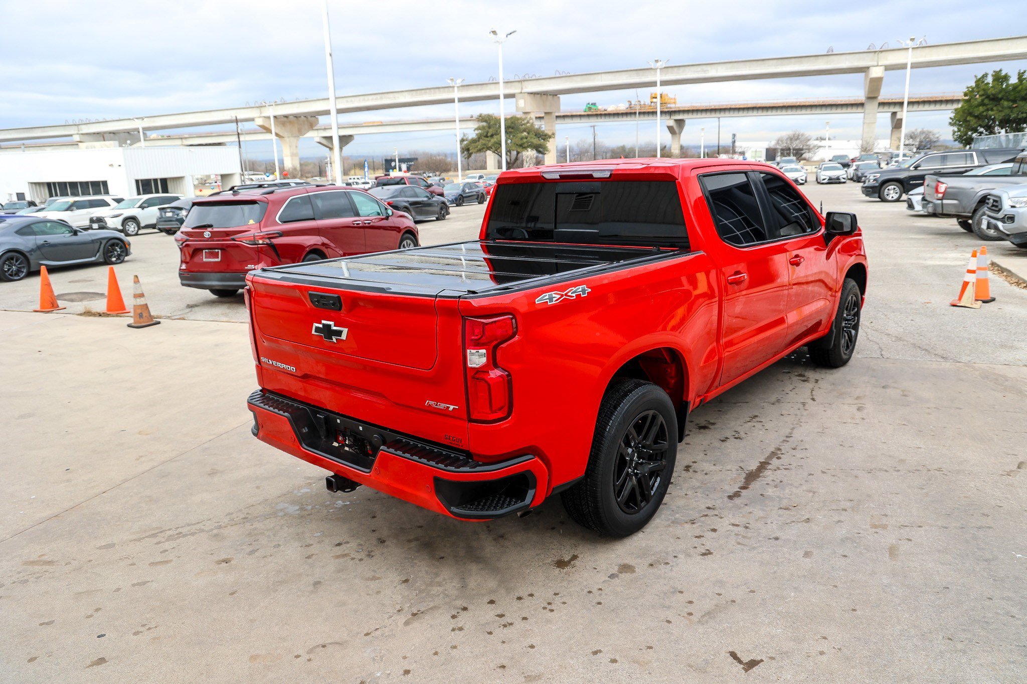 Used 2022 Chevrolet Silverado 1500 RST w/ Convenience Package II image 7
