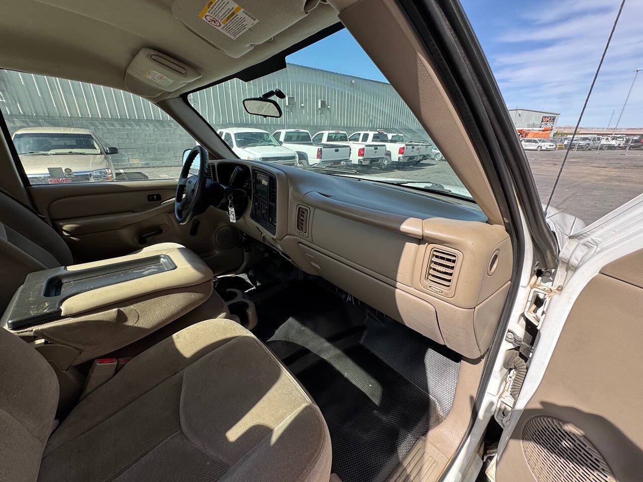 Used 2005 GMC Sierra 3500 W/T w/ Snow Plow Prep Package AWD/4WD image 24