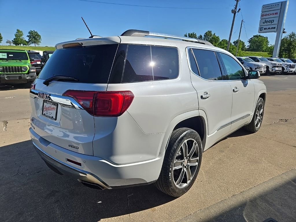 Used 2019 GMC Acadia Denali AWD/4WD image 10