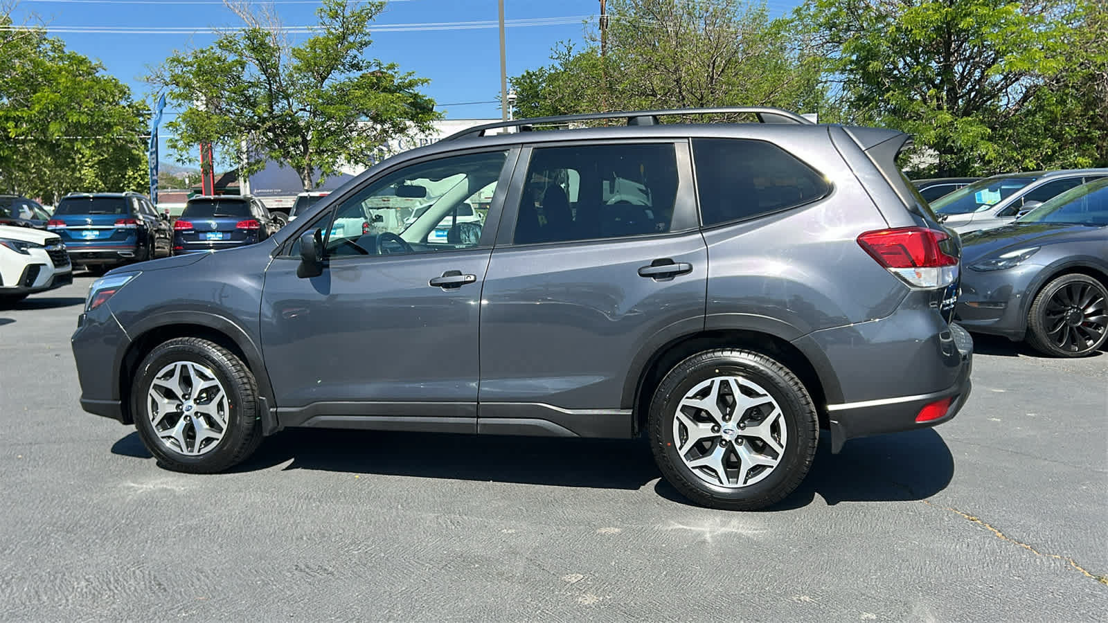 Used 2021 Subaru Forester Premium AWD/4WD image 8