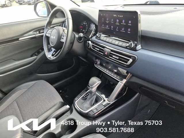 Certified 2023 Kia Seltos S w/ Navigation Package FWD image 11