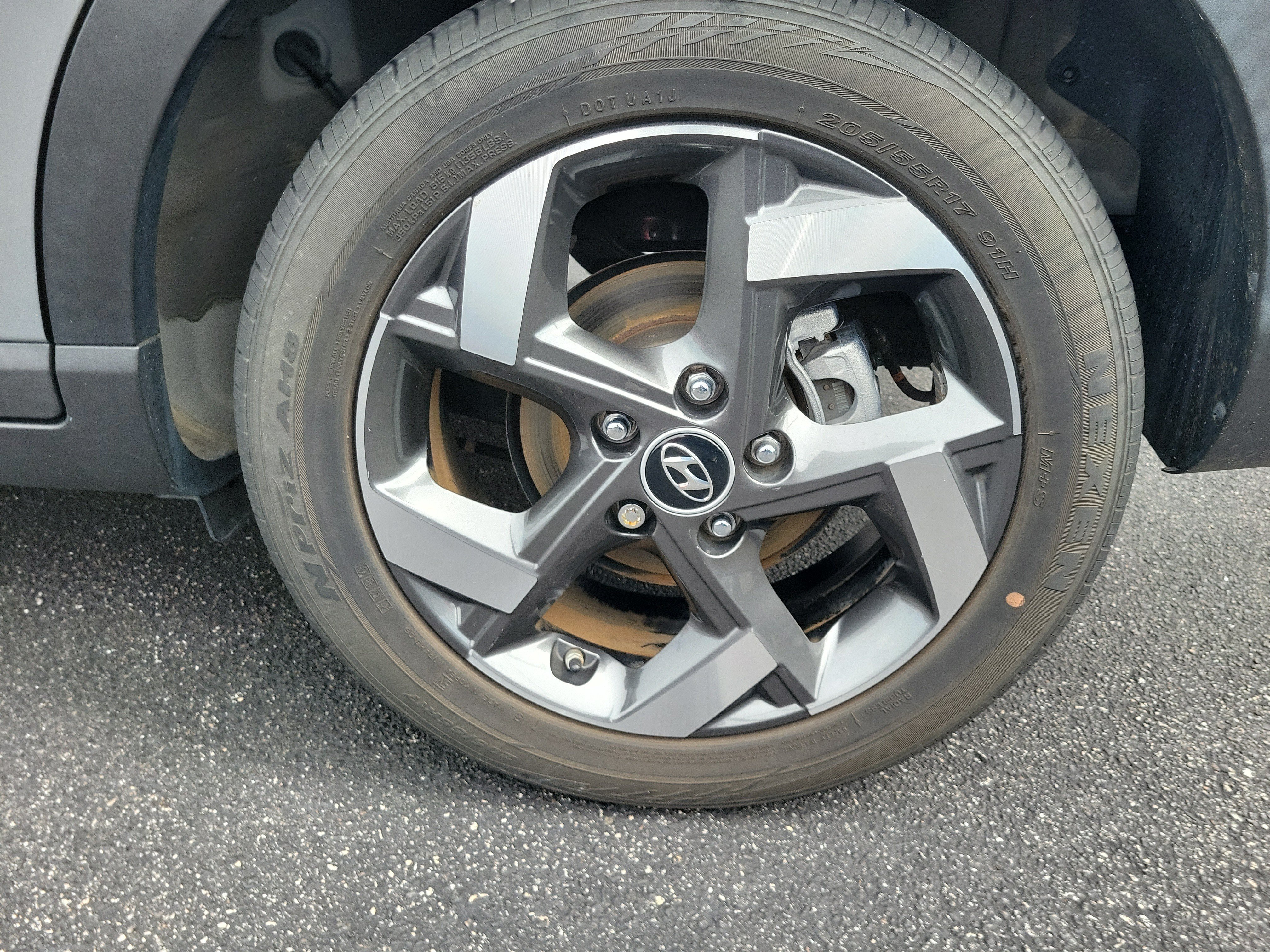 Used 2021 Hyundai Venue SEL FWD image 7