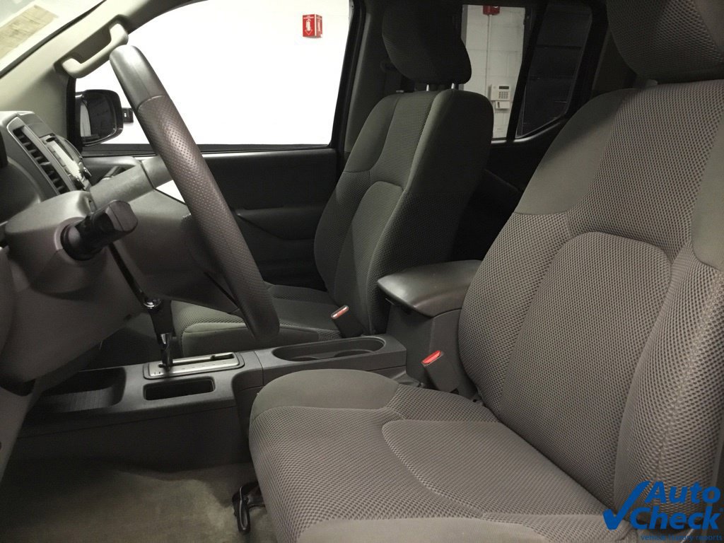 Used 2015 Nissan Frontier SV AWD/4WD image 24