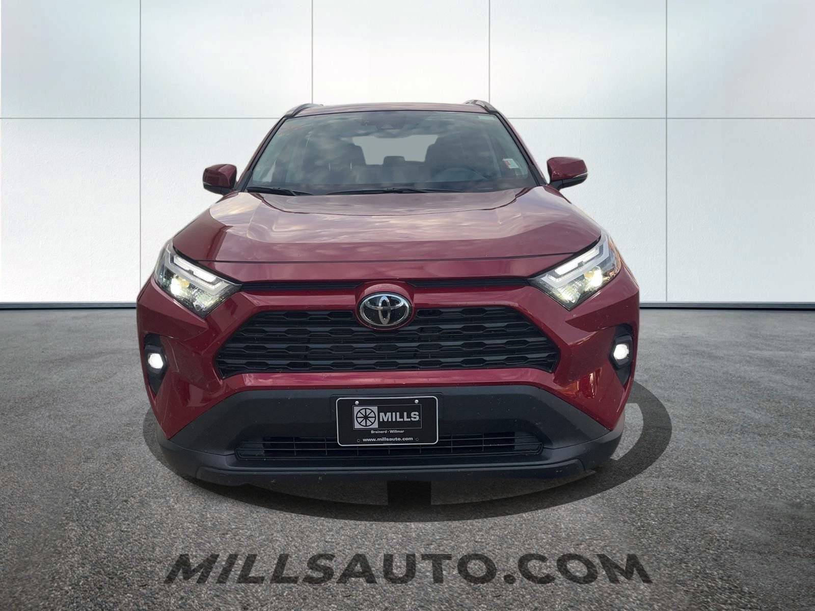 Used 2025 Toyota RAV4 XLE Premium image 2