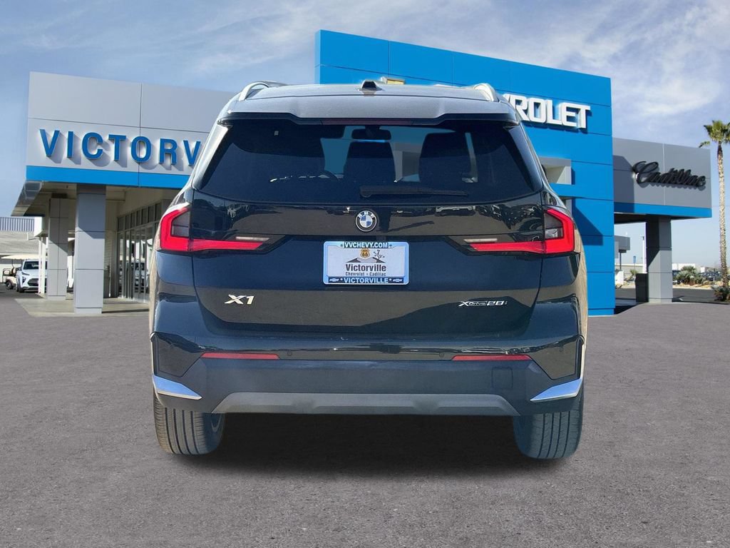Used 2023 BMW X1 xDrive28i AWD/4WD image 5