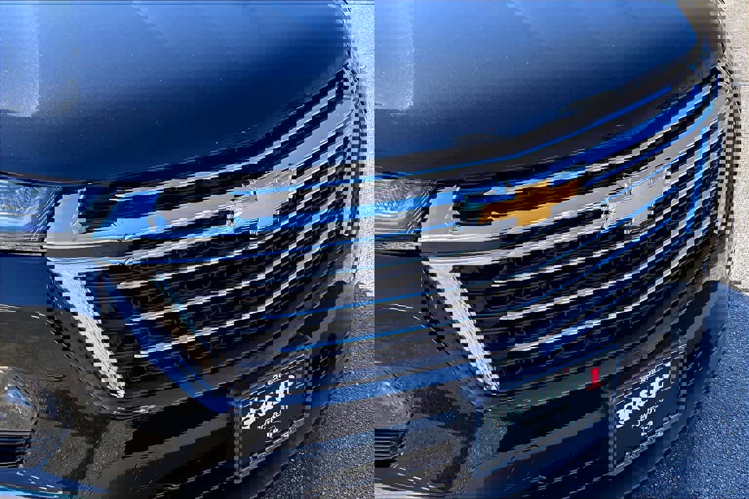 Used 2023 Chevrolet Traverse LT image 30