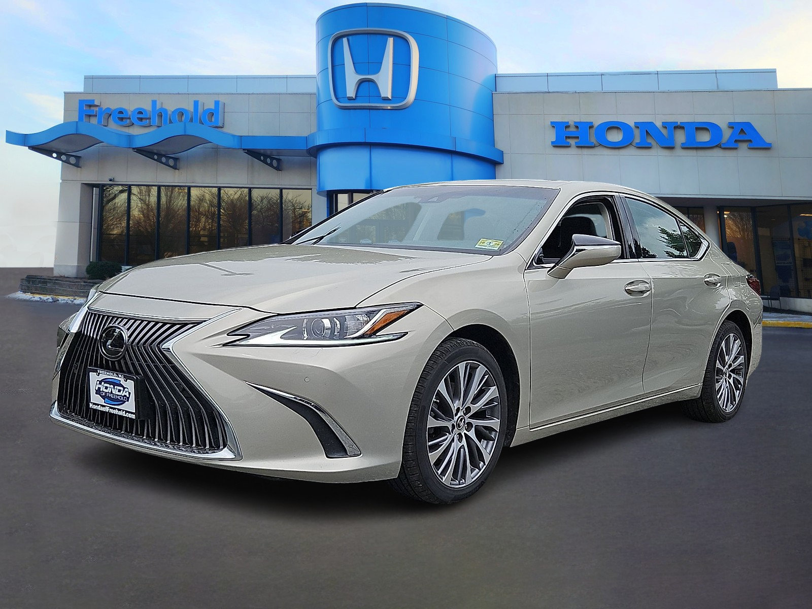 Used 2021 Lexus ES 250 w/ Premium Package AWD/4WD image 3