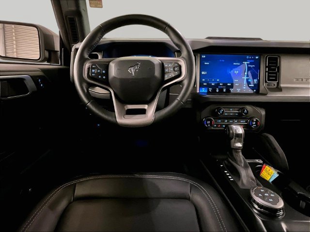 Used 2025 Ford Bronco Badlands w/ Sasquatch Package AWD/4WD image 5