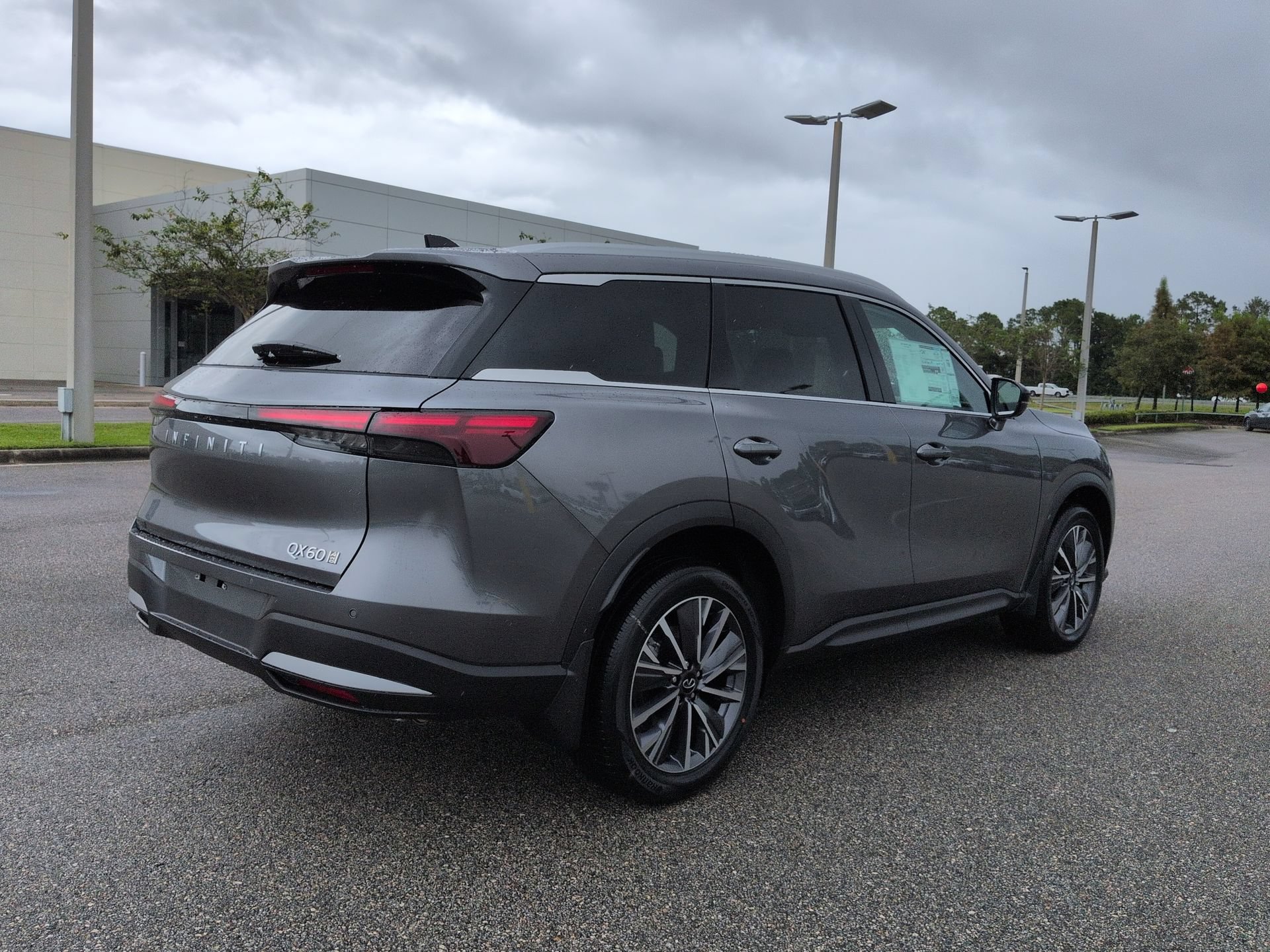 New 2027 INFINITI QX60 Luxe w/ Cargo Package AWD/4WD image 5