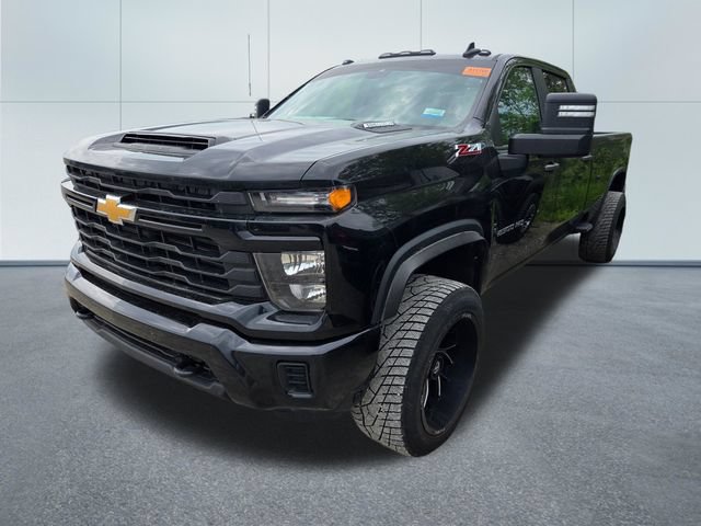 Used 2024 Chevrolet Silverado 2500 Custom w/ Custom Value Package AWD/4WD video 4