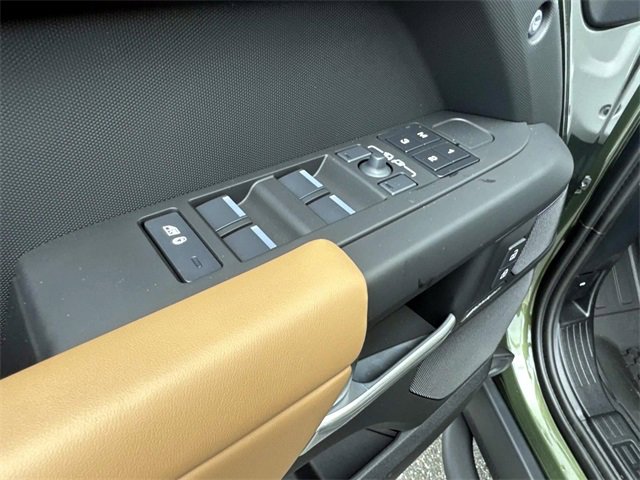 New 2026 Land Rover Defender 110 S image 16